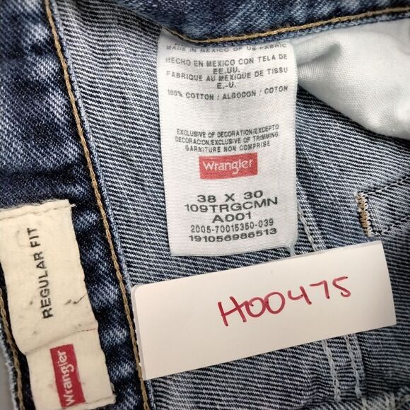 Wrangler Regular Fit Jeans Mens Size 38 x 30  Blue Straight Leg Distressed Denim - Picture 10 of 10